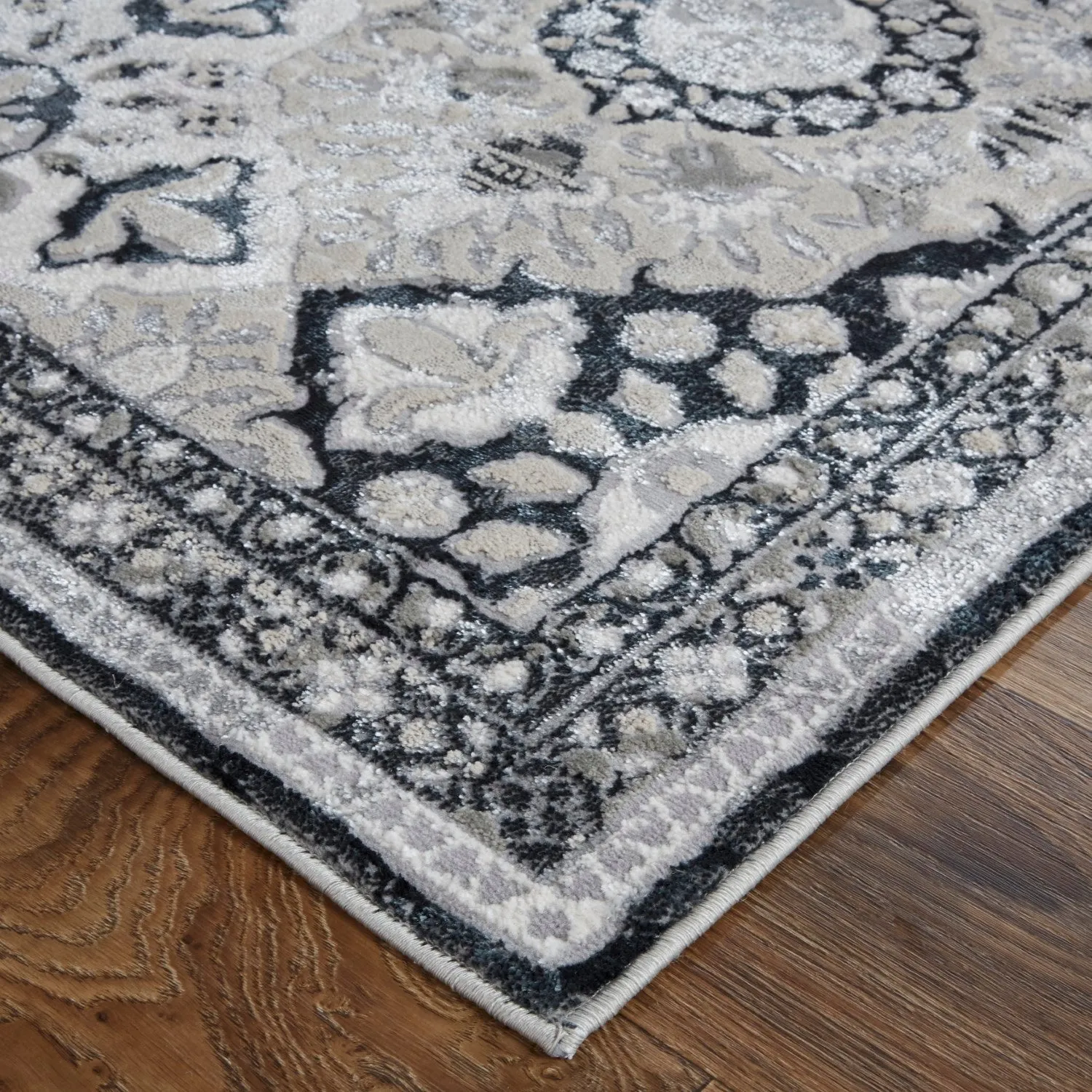 Adana Ornamental Ivory/Black/Silver Rug