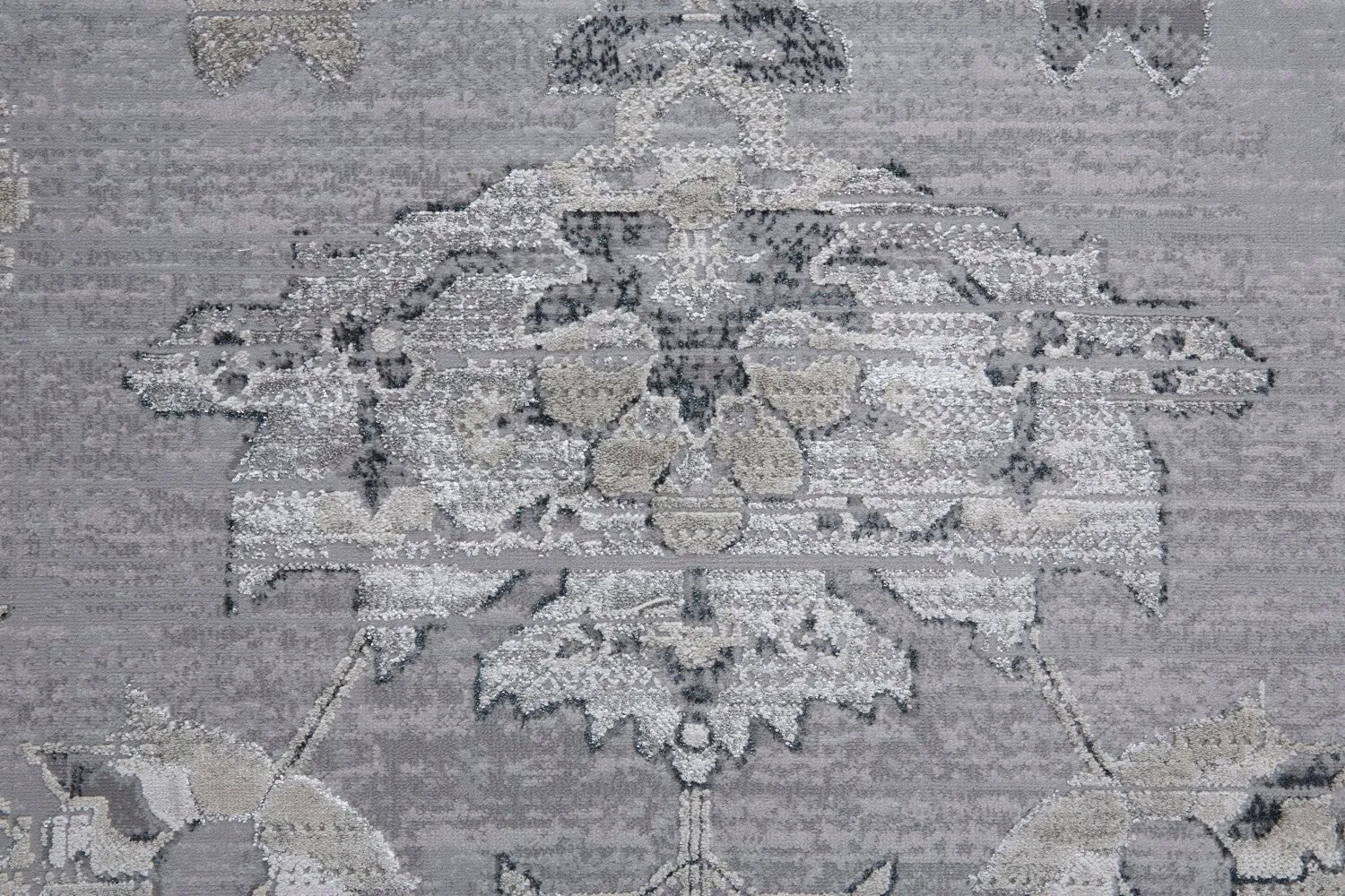 Adana Ornamental Silver Gray/Ivory Rug