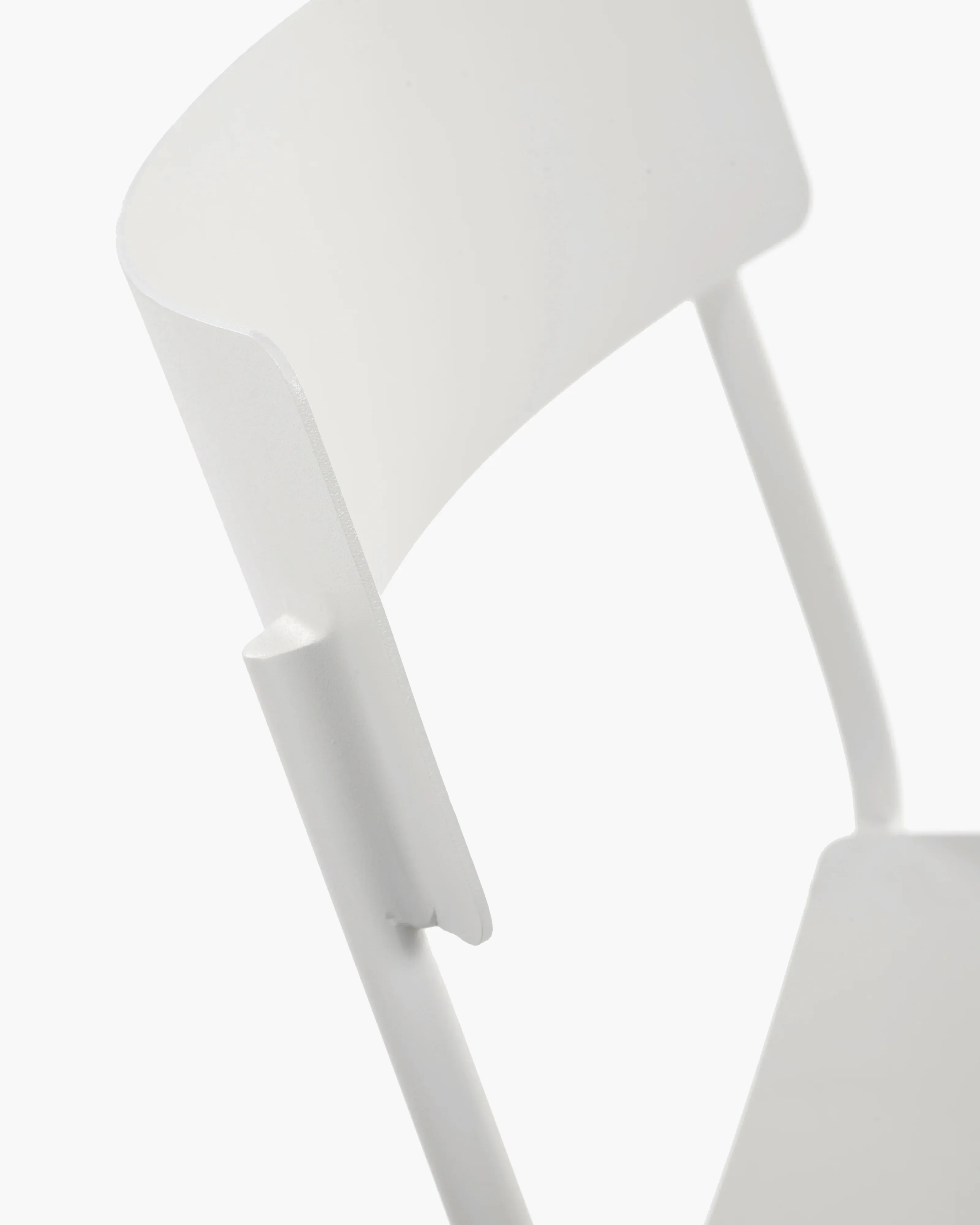 August Aluminum Chair Without Armrests