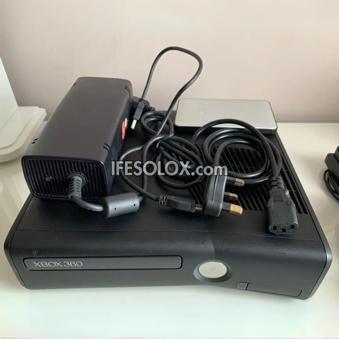 Microsoft XBOX 360 Slim 250GB Game Console Complete Set with 2 Wireless Controller and 30 Games - Foreign Used