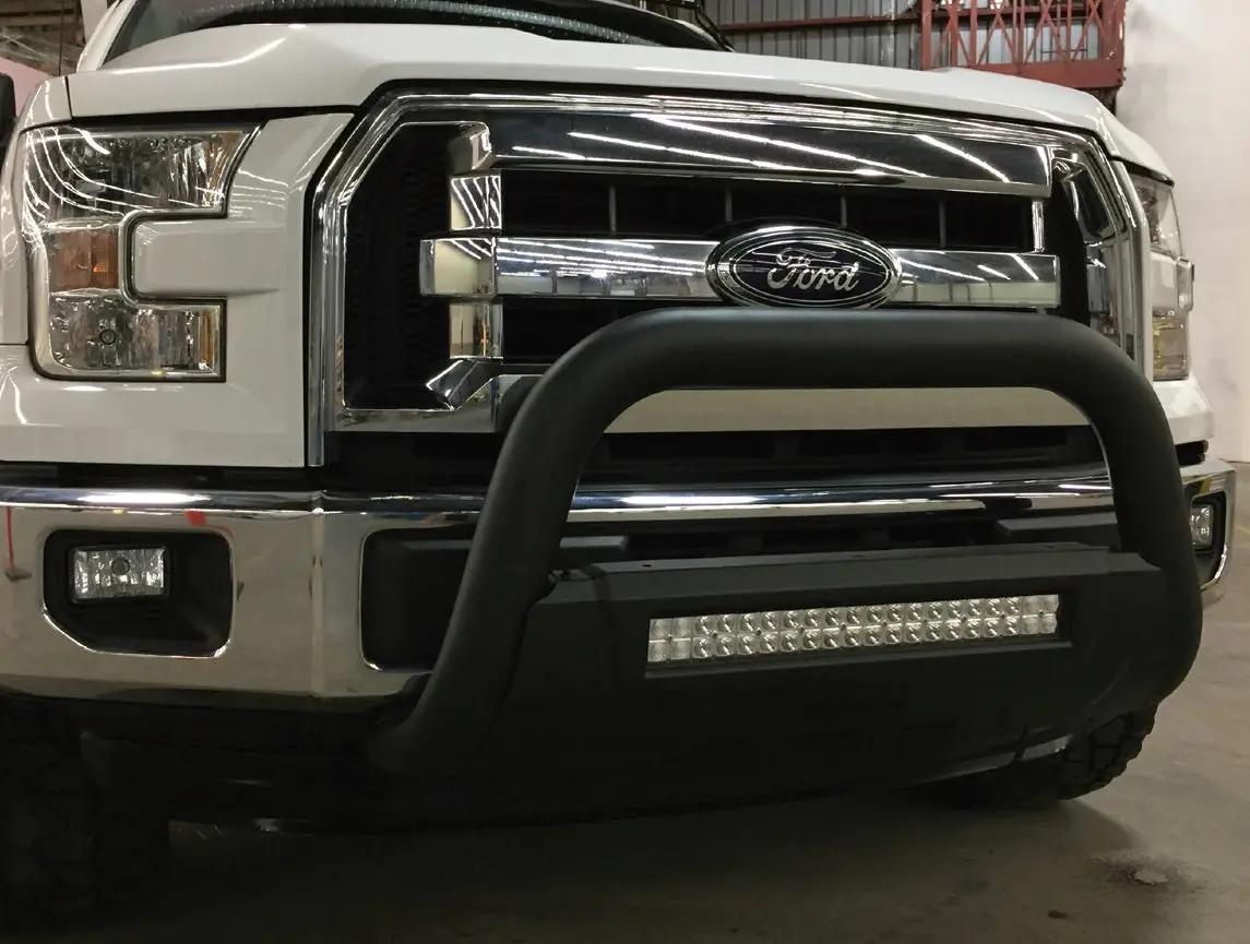 With 20 Inch Double Row Light Bar 1