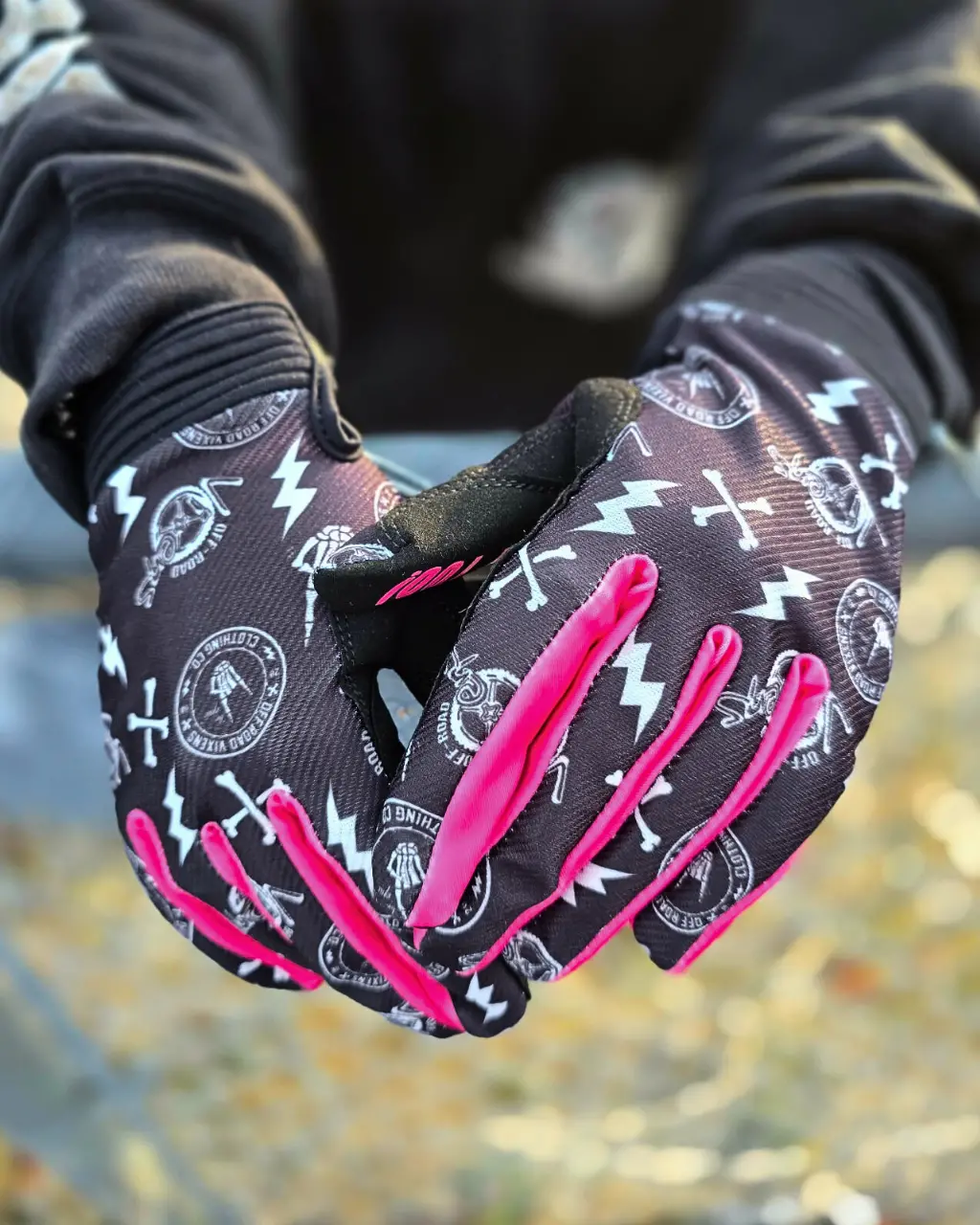 Be Epic Mx Gloves 1