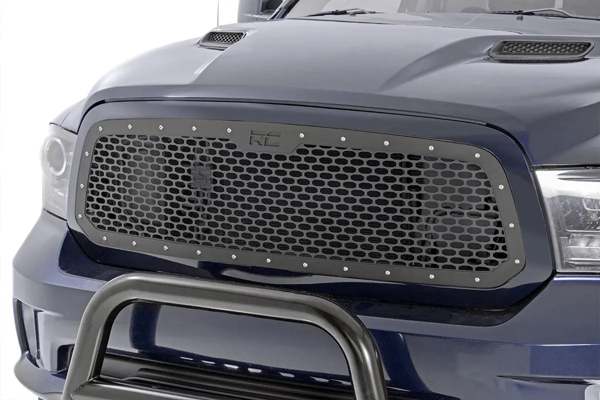 Mesh Grille - Ram 1500 2Wd/4Wd (2013-2018 & Classic) 1